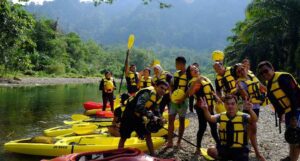 Kayak di Bukit Lawang