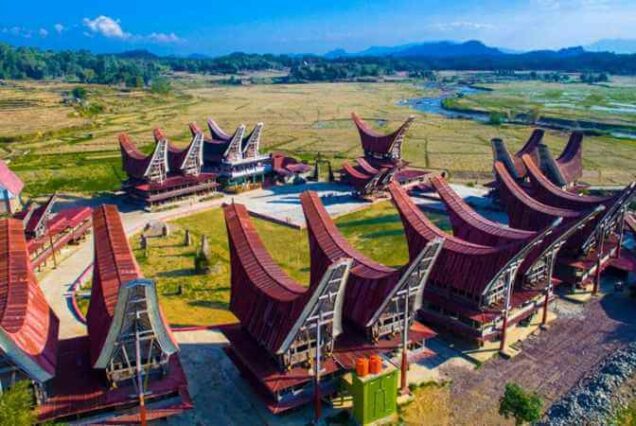 Toraja Makassar Tour Package